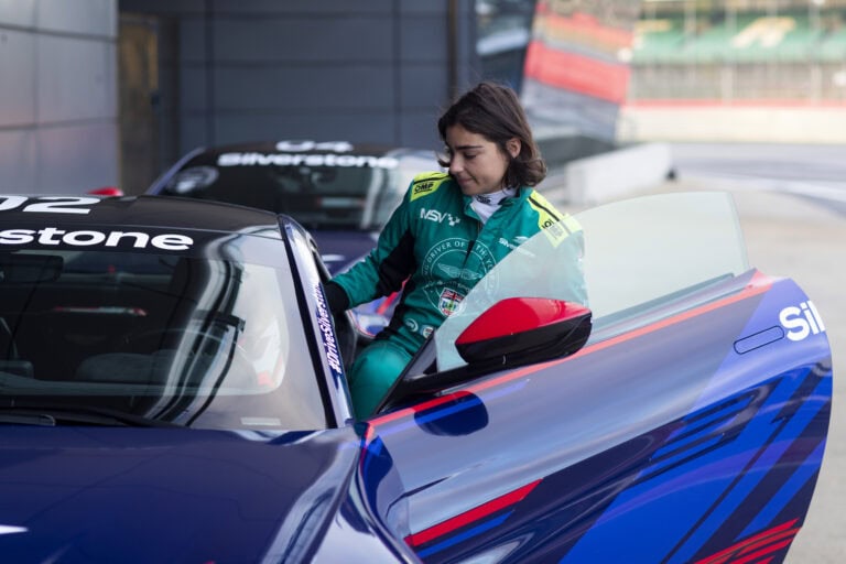 AMABA_Silverstone_2810220068